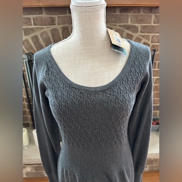 💕💗💕NWT Prana Slimming Long Sleeve Grey Zora Sweater Dress Size Medium💕💗💕 - Picture 3 of 11
